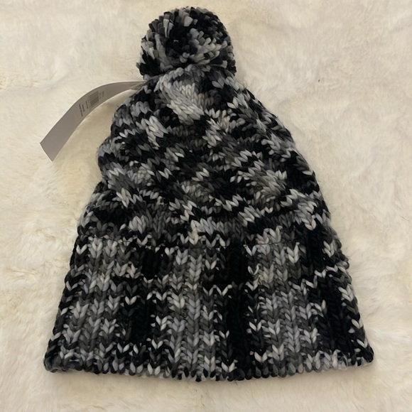 Columbia Bundle Up Pom Beanie - Picture 3 of 4